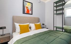 numa I Strauss Apartments